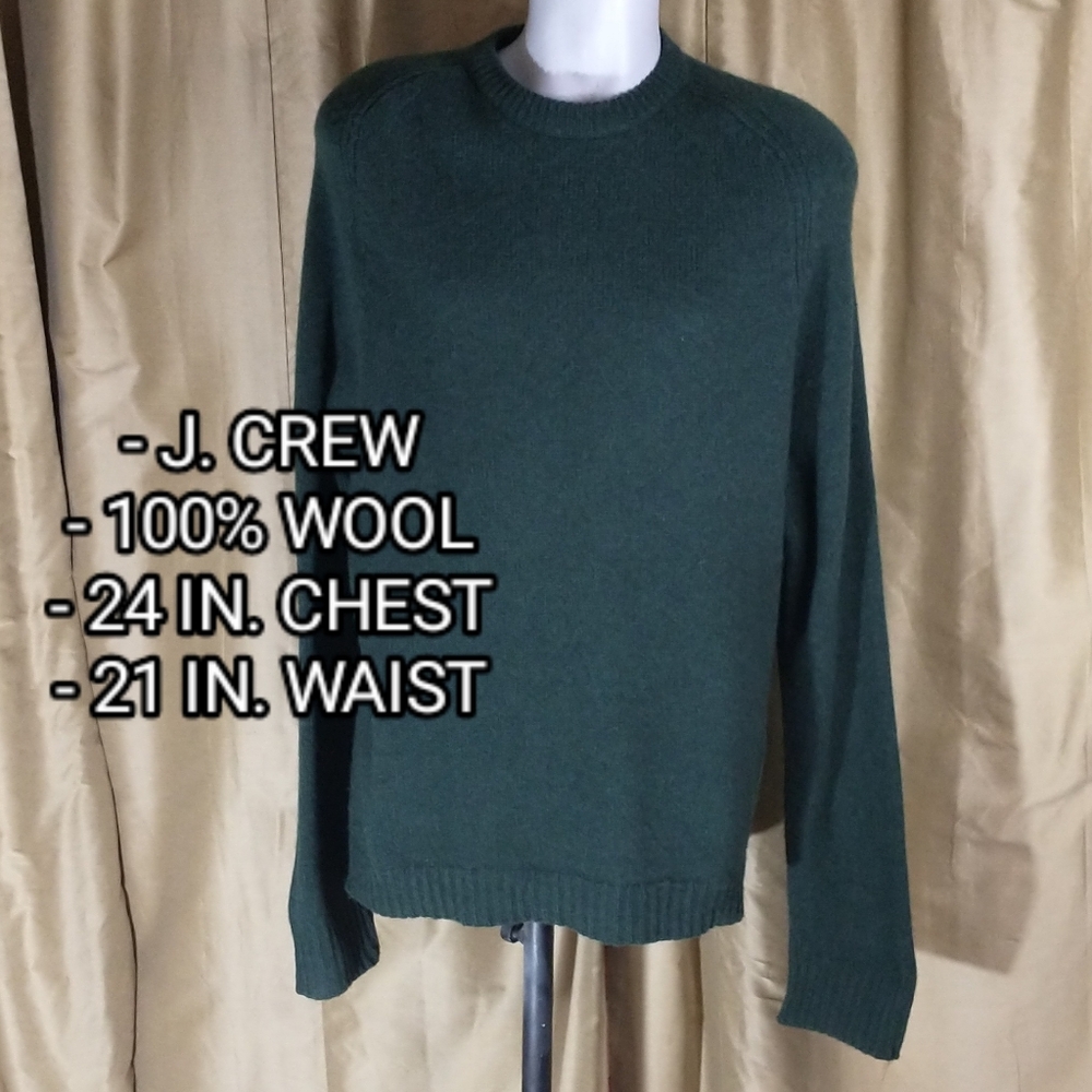 *SOLD* J. Crew 100% Wool Dark Green Sweater. Size Medium
